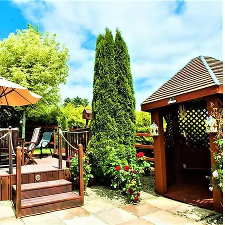 Inch View Country house