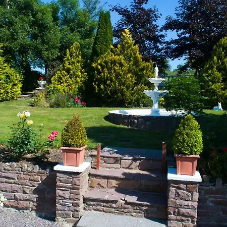 Country house Inch View
